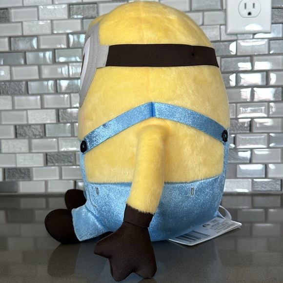 Minions BOB Sitting Plush / Illumination / SEGA / Universal / 11” / BRAND NEW - Picture 7 of 16